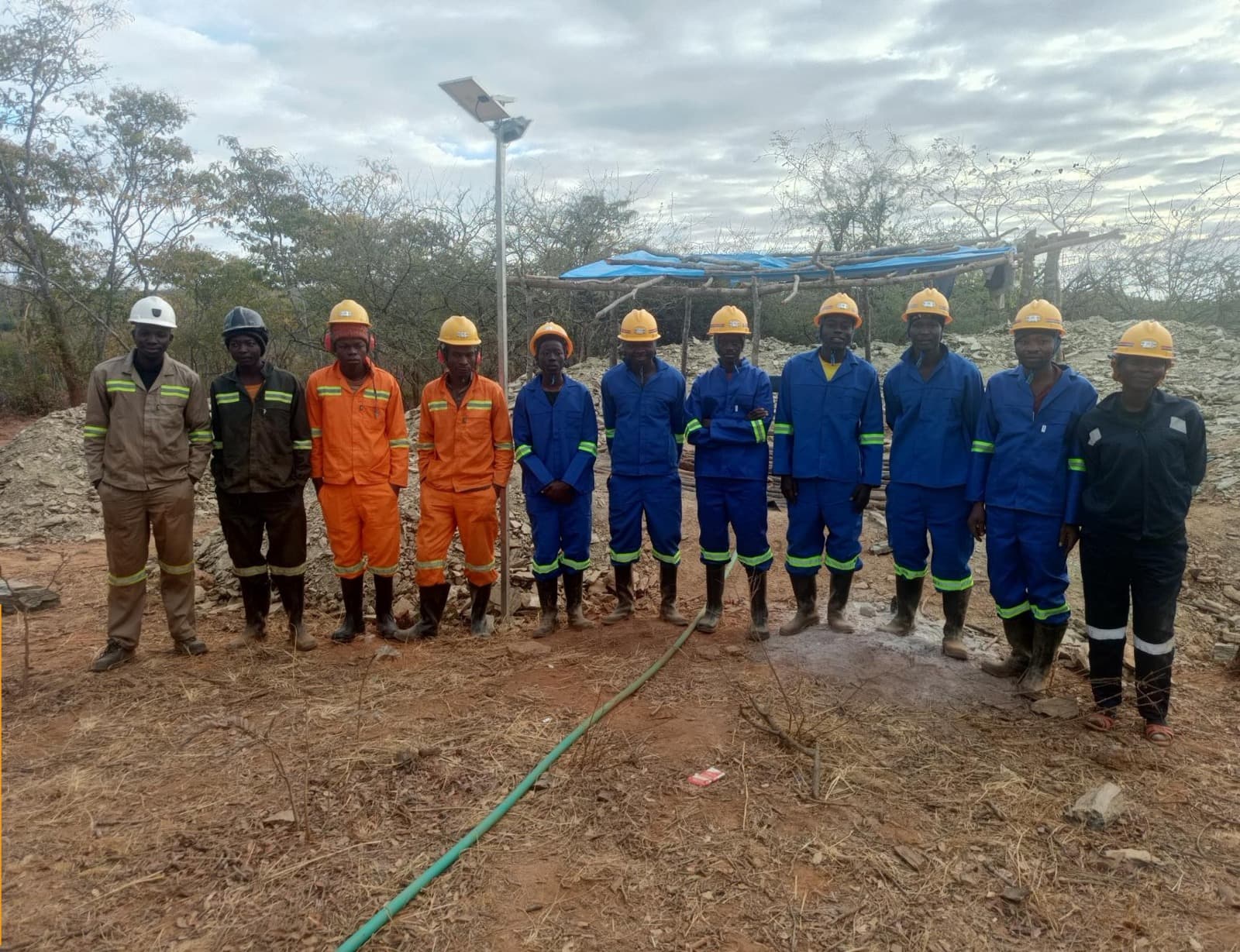 Munisa workers
